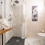 Aurelia Luxury - Piazza Delle Erbe 4*