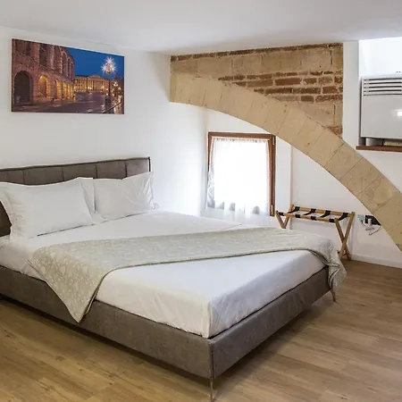 Aurelia Luxury - Piazza Delle Erbe