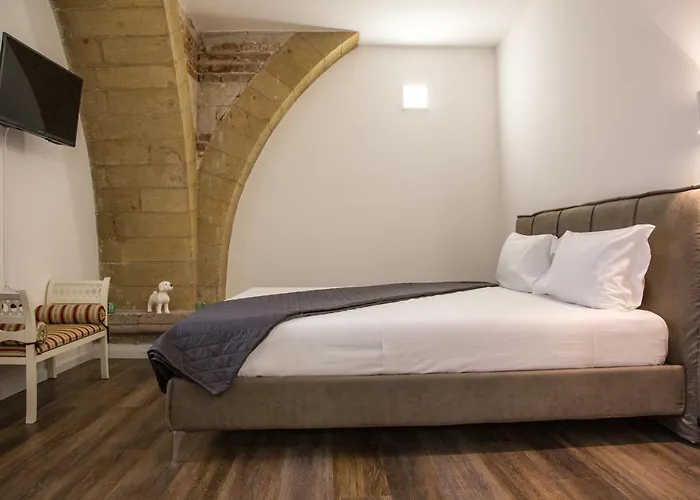 Aurelia Luxury - Piazza Delle Erbe Guest house 4*