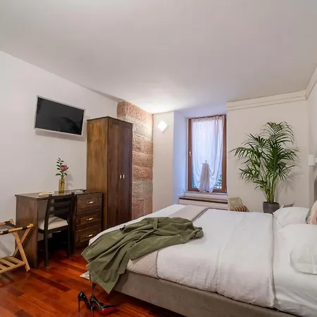 Aurelia Luxury - Piazza Delle Erbe Pensjonat Werona