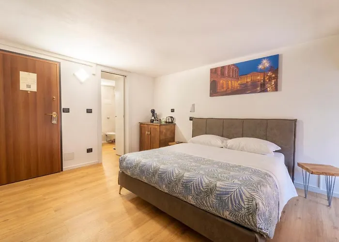 Konukevi Aurelia Luxury - Piazza Delle Erbe Verona
