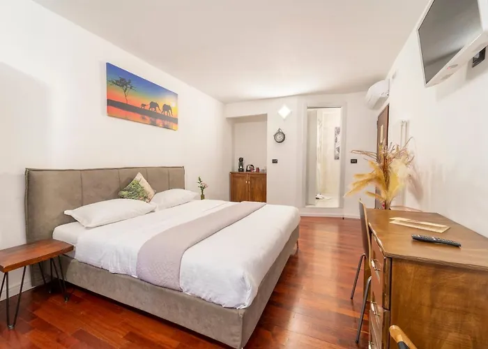 Konukevi Aurelia Luxury - Piazza Delle Erbe